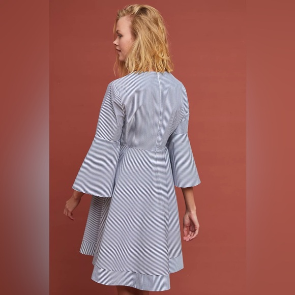 Anthropologie / 6 / Adria Moss Poplin Bell-Sleeved Dress / Feminine / Spring - Picture 2 of 12